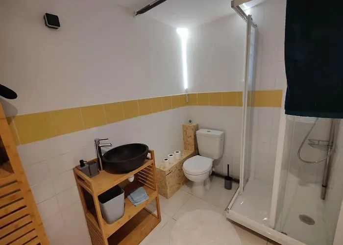 Maison Calme Pour 6 Personnes Διαμέρισμα *